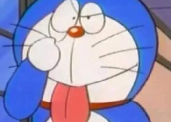 Doraemon kéo mắt, lè lưỡi chọc tức
